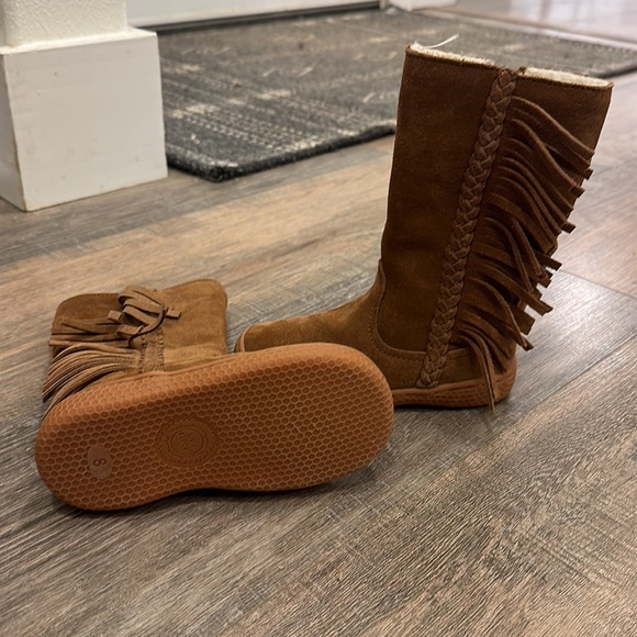 Livie & Luca size 8 boots. - Picture 2 of 2